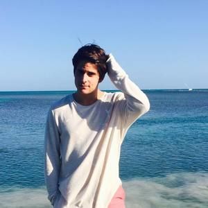 Meet your Posher, Marcos